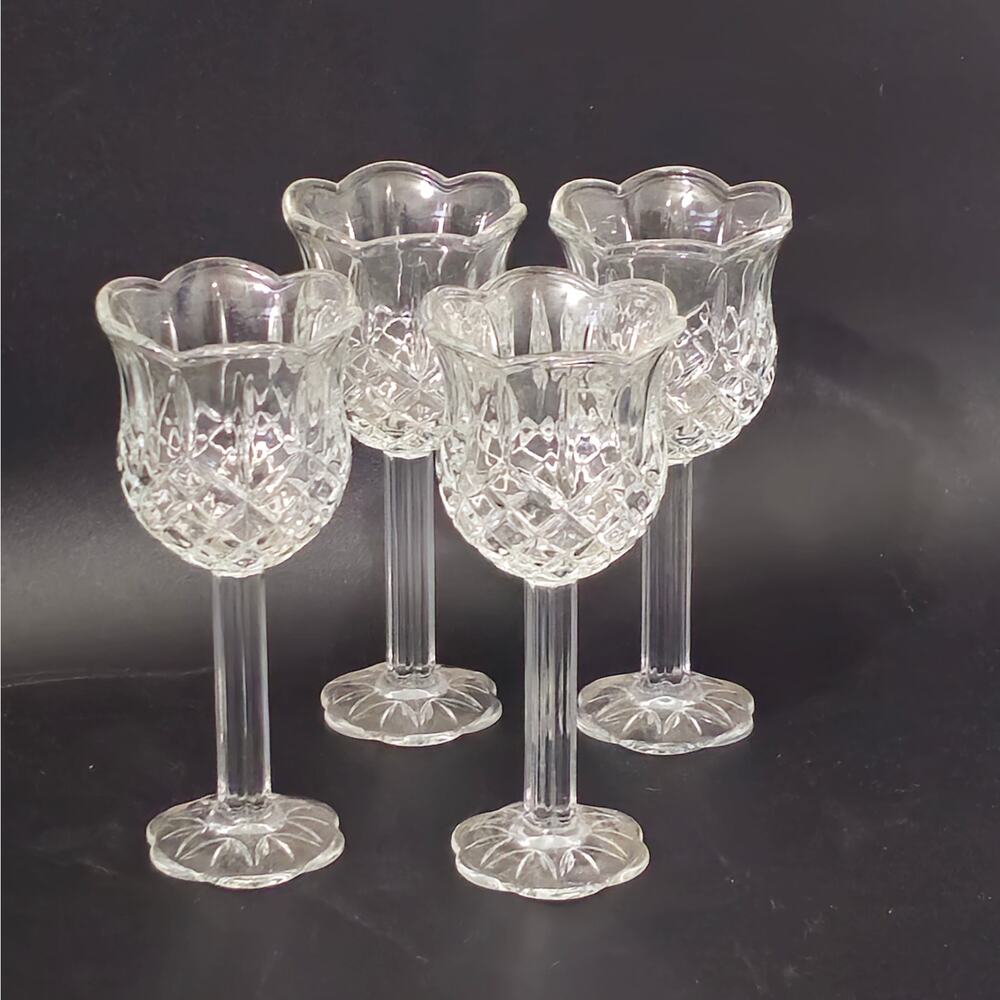 Homco Glass Pedestal Scalloped Candle Holders set of 4 stemmed Home Interiors